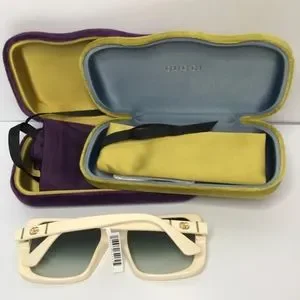 Gucci | Accessories | Original Oversized Square Gucci  display picture 3